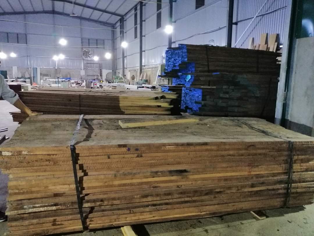 Mộc Nam Dương - xưởng sản xuất sofa gỗ óc chó uy tín