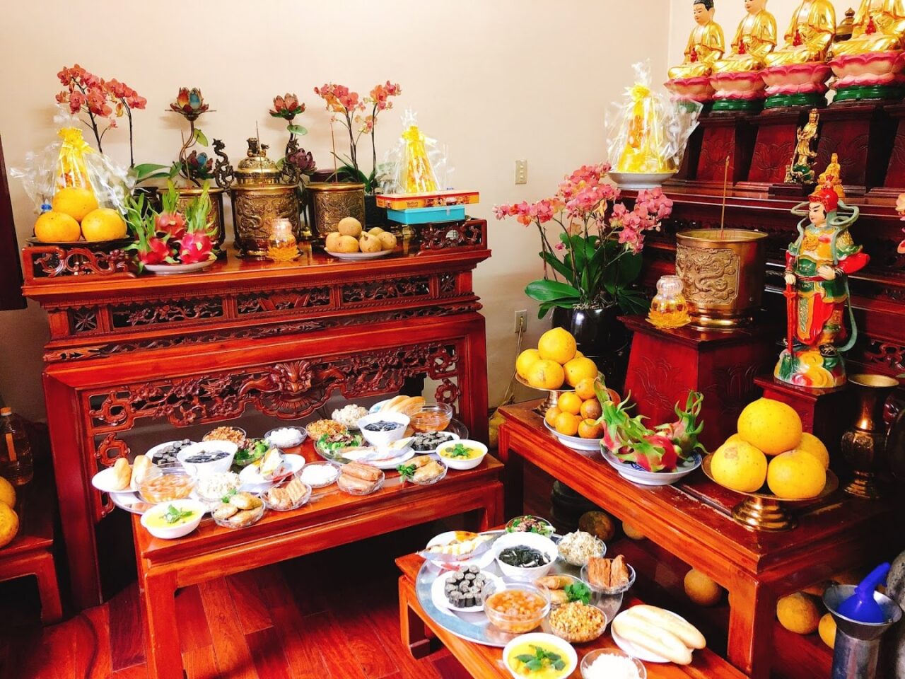 Trang trí bàn thờ tết vừa tiết kiệm theo phong tục của người Việt