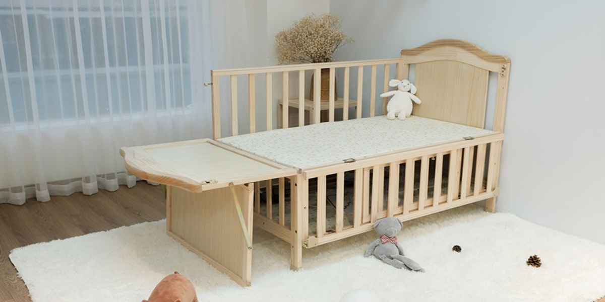 Giường gỗ cho be kê sát giường bố mẹ