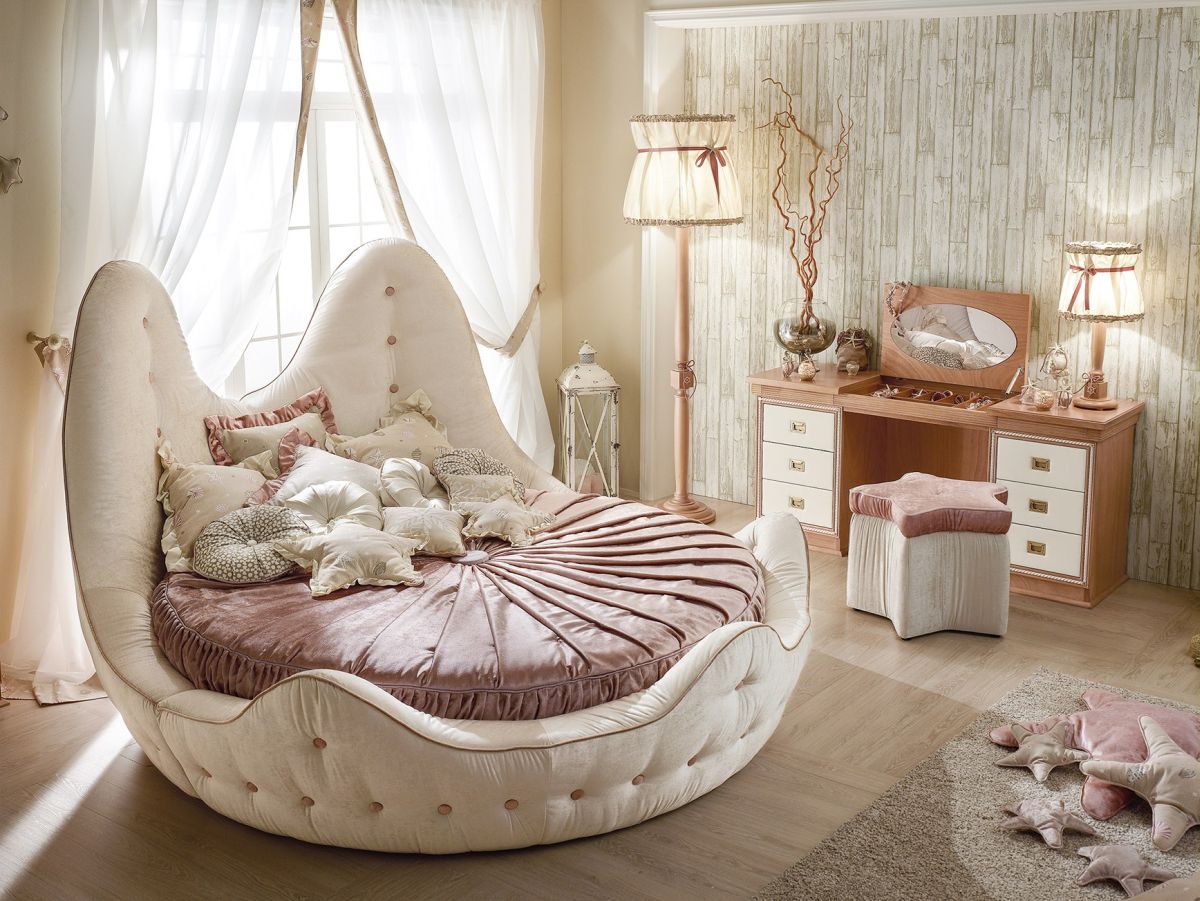 Mẫu giường theo phong cách tân cổ điển đẹp với thiết kế độc đáo