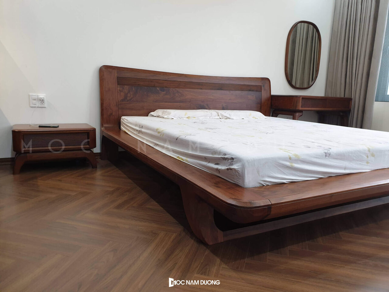 thiết kế giường ngủ gỗ óc chó theo xu hướng hiện đại đơn giản